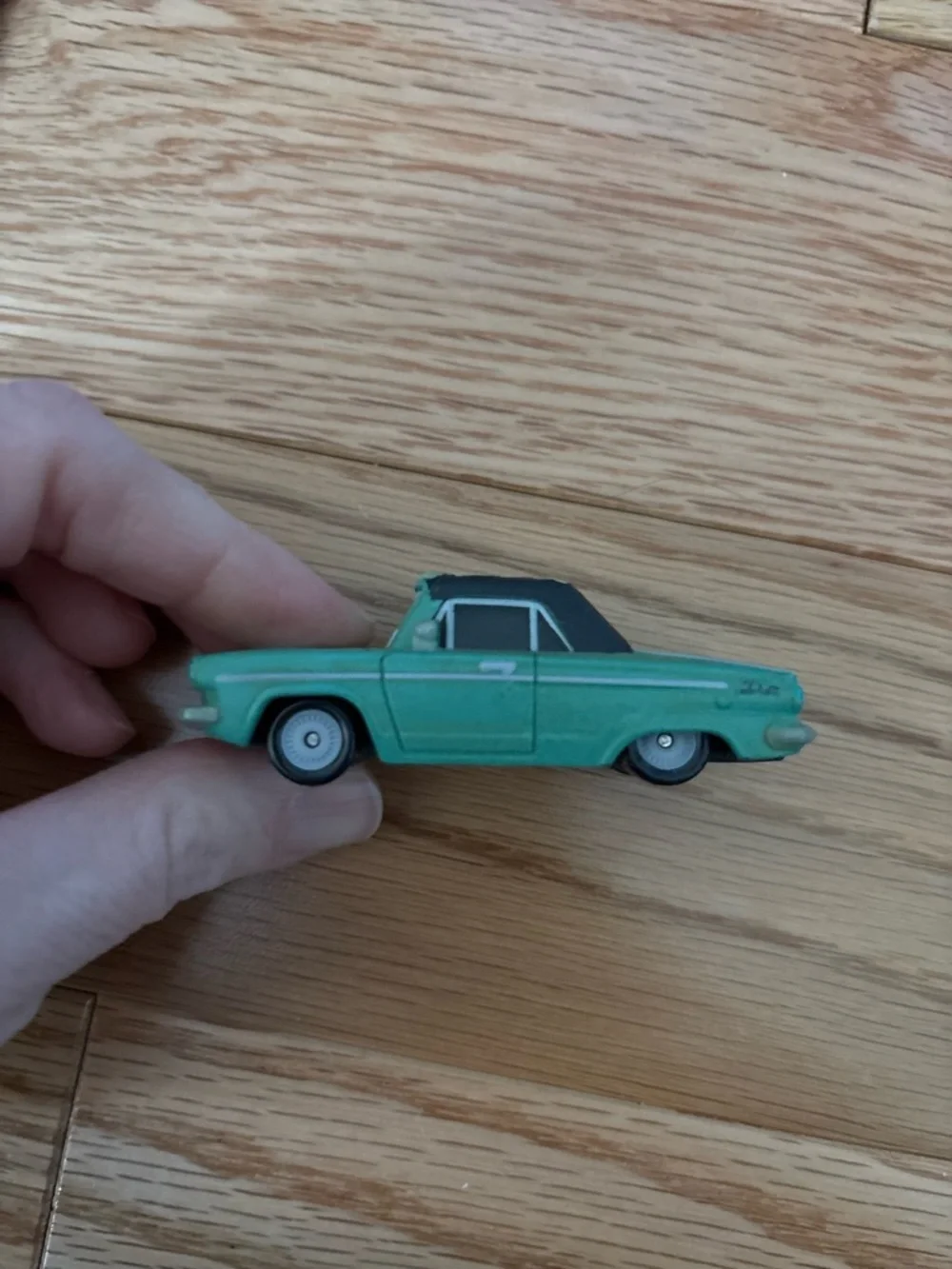 Disney Pixar Cars Rusty Rust-eze 1:55 Diecast Loose Mattel